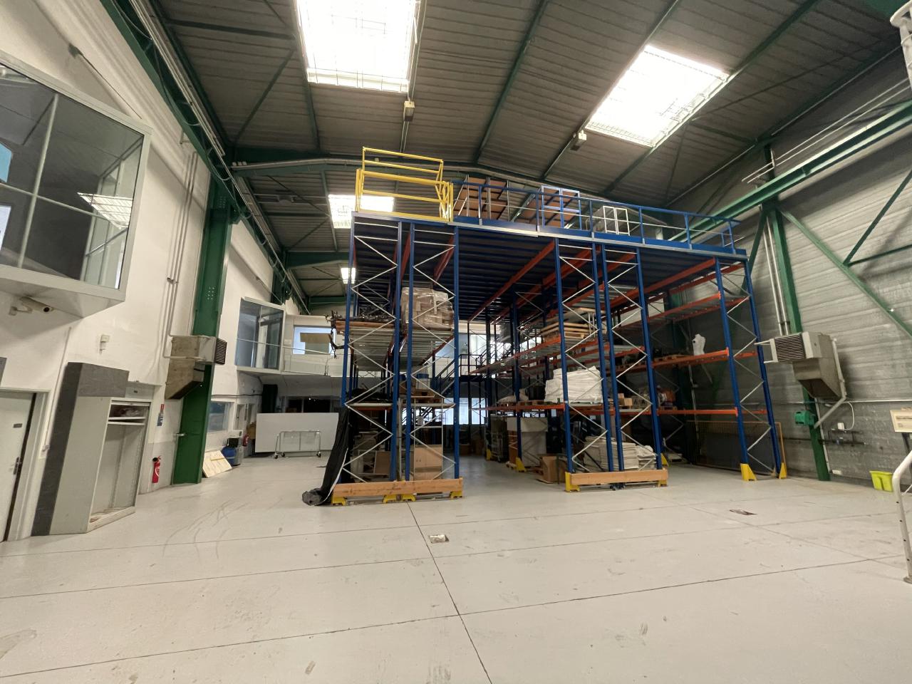 Local d'activité Montigny-le-Bretonneux 2122m² Vente local d'activité Montigny-le-Bretonneux Yvelines OVACT2423127 16